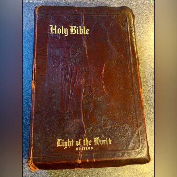Holy Bible Illustrated Light of the World Edition KJV 1954 Red Letter - Picture 1 of 12